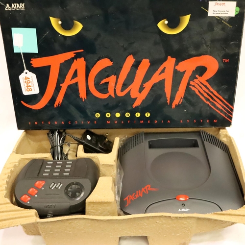 2334 - Boxed Atari Jaguar 64 bit Interactive Multimedia system with controller and power supply. P&P Group ... 