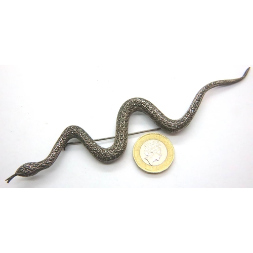 62 - 925 silver, marcasite set snake brooch, L: 14 cm. P&P Group 1 (£14+VAT for the first lot and £1+VAT ... 