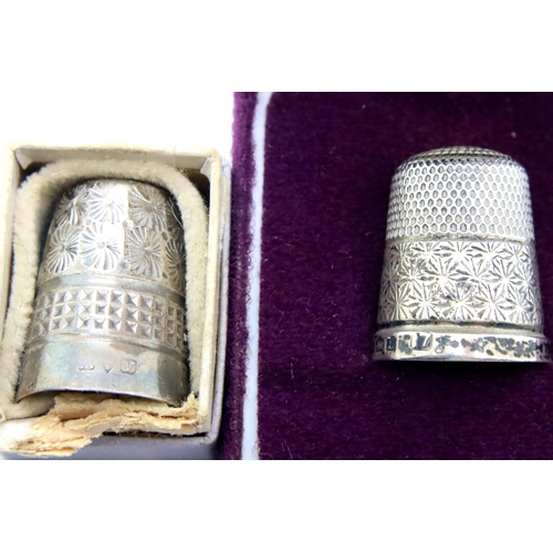 69 - Two silver thimbles, both hallmarks rubbed. P&P Group 1 (£14+VAT for the first lot and £1+VAT for su... 