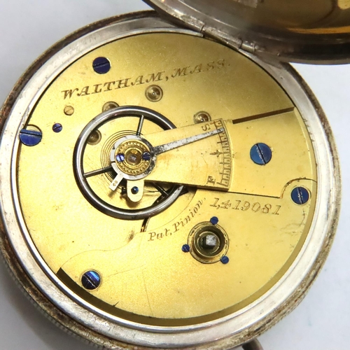 86 - Silver pocket watch with key. P&P Group 1 (£14+VAT for the first lot and £1+VAT for subsequent lots)