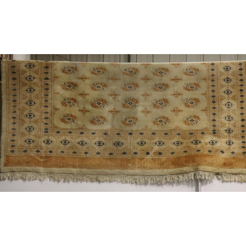 455 - Large cream ground wool rug. Not available for in-house P&P, contact Paul O'Hea at Mailboxes on 0192... 