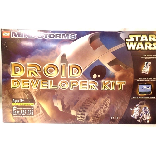 2103 - Lego 9748 Droid Developer Kit. P&P Group 1 (£14+VAT for the first lot and £1+VAT for subsequent lots... 