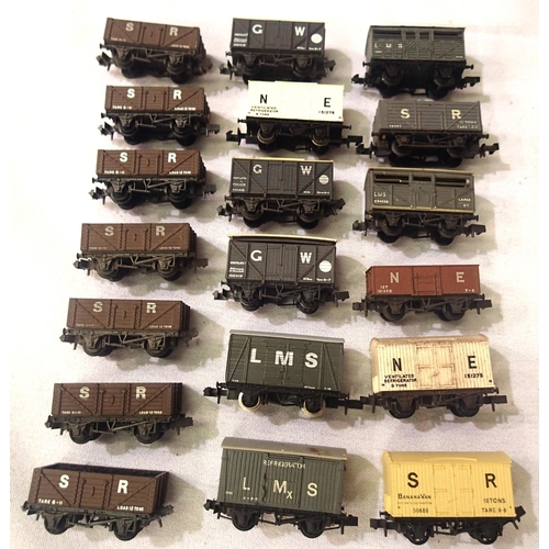 2060 - Nineteen N Gauge pre-nat wagons nine S.R., four L.M.S., three G.W., three N.E, mostly in good to ver... 