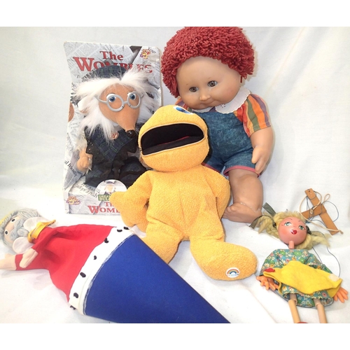 2073 - Cabbage Patch doll, Wombles Uncle Bulgaria, Zippy, Pelham puppet, stick puppet. P&P Group 2 (£18+VAT... 