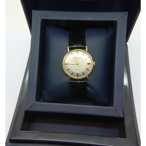 101 - Avia; gents 9ct gold mechanical wristwatch with champagne dial, black leather strap in original box,... 