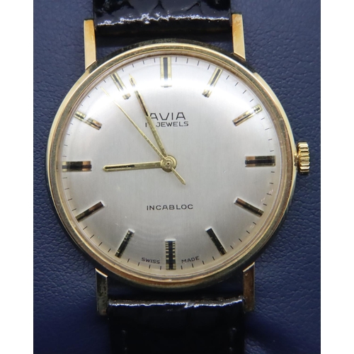 101 - Avia; gents 9ct gold mechanical wristwatch with champagne dial, black leather strap in original box,... 