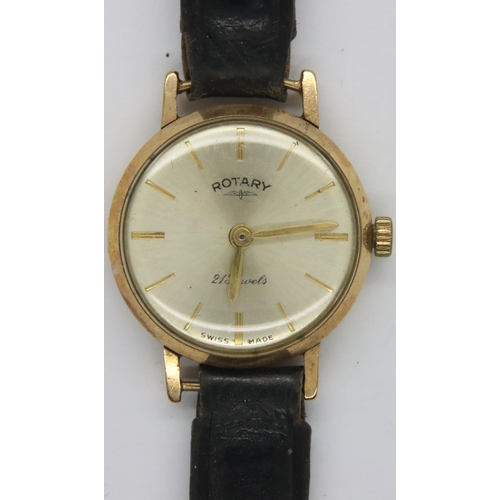 112 - Rotary; 9ct gold ladies wristwatch on a leather strap, working at lotting. P&P Group 1 (£14+VAT for ... 