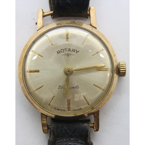 112 - Rotary; 9ct gold ladies wristwatch on a leather strap, working at lotting. P&P Group 1 (£14+VAT for ... 