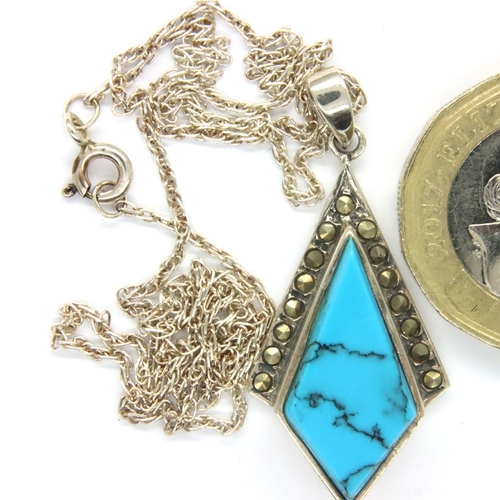 64 - Silver necklace with a turquoise lozenge pendant. P&P Group 1 (£14+VAT for the first lot and £1+VAT ... 