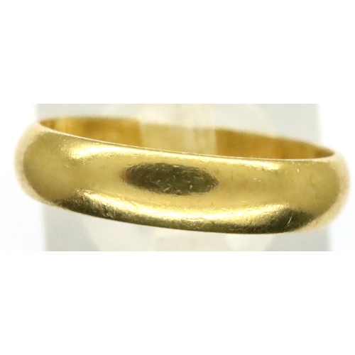 80B - 22ct gold band ring, 6.1g. P&P Group 1 (£14+VAT for the first lot and £1+VAT for subsequent lots)