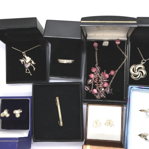 91 - Eleven items of boxed silver jewellery. P&P Group 1 (£14+VAT for the first lot and £1+VAT for subseq... 