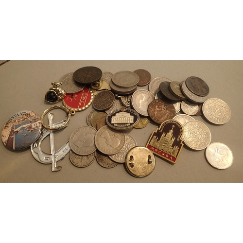 1070 - Mixed coins including silver and badges. P&P Group 1 (£14+VAT for the first lot and £1+VAT for subse... 