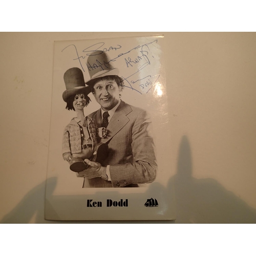 1060A - Early Ken Dodd signed postcard. P&P Group 1 (£14+VAT for the first lot and £1+VAT for subsequent lot... 