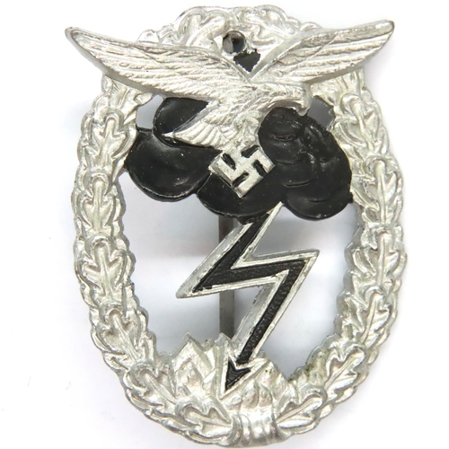 3269 - German WWII re-enactment Luftwaffe Ground Assault award in silver. P&P Group 1 (£14+VAT for the firs... 