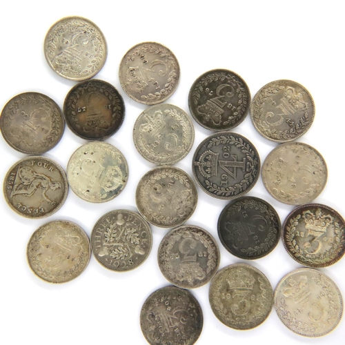 3084 - Collection of twenty high grade silver Threepence pieces. P&P Group 1 (£14+VAT for the first lot and... 