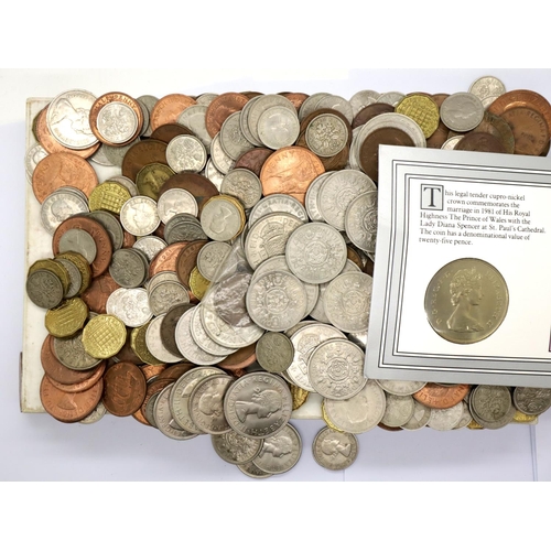 3156 - Pre-decimal UK coins of Elizabeth II, and a commemorative 1981 Royal Wedding crown. P&P Group 1 (£14... 