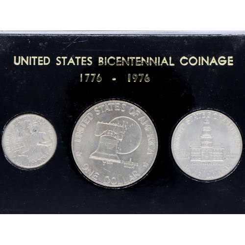 3159 - 1976 USA Bicentennial American three coin set, boxed. P&P Group 1 (£14+VAT for the first lot and £1+... 