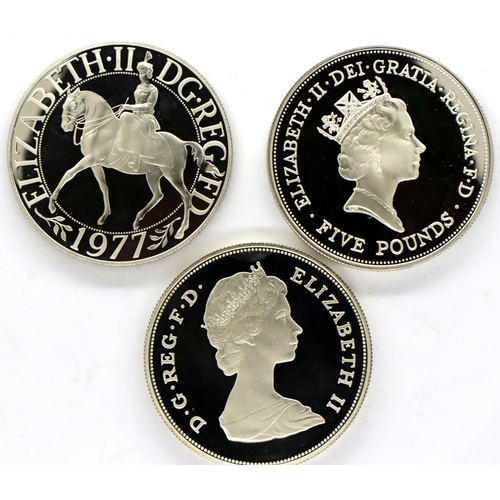 3173 - 1977, 1981 and 1990 silver proof commemorative Crowns of Elizabeth II, each encapsulated, boxed with... 