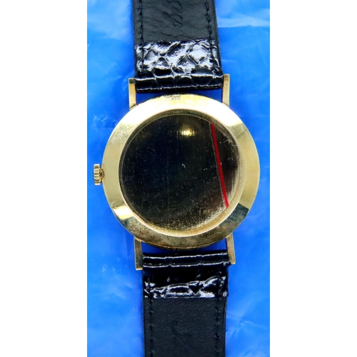 131 - Avia; gents 9ct gold mechanical wristwatch with champagne dial, black leather strap in original box,... 