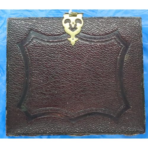 139 - Leather bound photograph frame. P&P Group 1 (£14+VAT for the first lot and £1+VAT for subsequent lot... 