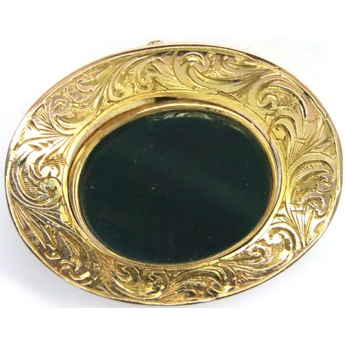 27 - 19th century 9ct gold swivel brooch mounted with bloodstone and carnelian, marks rubbed, L: 3 cm, 6.... 