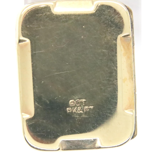 61 - 9ct gold front and back rectangular locket, L: 20 mm, 4.8g. P&P Group 1 (£14+VAT for the first lot a... 