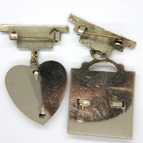 87 - Two Art Deco Sweetheart brooches. P&P Group 1 (£14+VAT for the first lot and £1+VAT for subsequent l... 