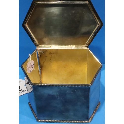 172 - Silver plated tea caddy with engraved armorial to cover, H: 80 mm. P&P Group 2 (£18+VAT for the firs... 