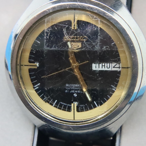 115A - Seiko; gents 21 jewel automatic wristwatch on a steel bracelet, boxed, working at lotting. P&P Group... 