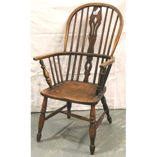 466 - Antique oak Windsor chair, H:101 cm. Very sturdy with light surface scratches throughout, would bene... 