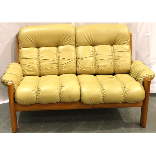 485 - Ekornes Stressless Montana two seat sofa with biscotti leather, 150 x 94 x 86 cm H. Not available fo... 