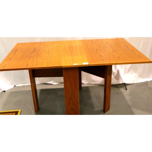 495 - Retro teak drop leaf table, 90 x 30 x 72 cm H. Extended L: 145 cm. Not available for in-house P&P, c... 