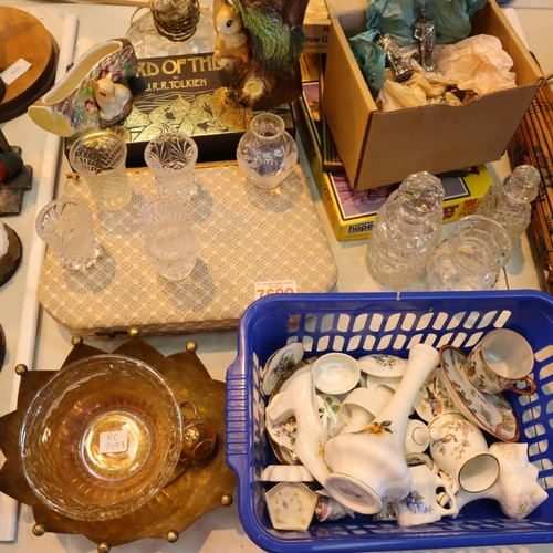 1268 - Mixed lot including brass crown bowl, miniature ceramics and glassware Lord Of The Rings talking boo... 