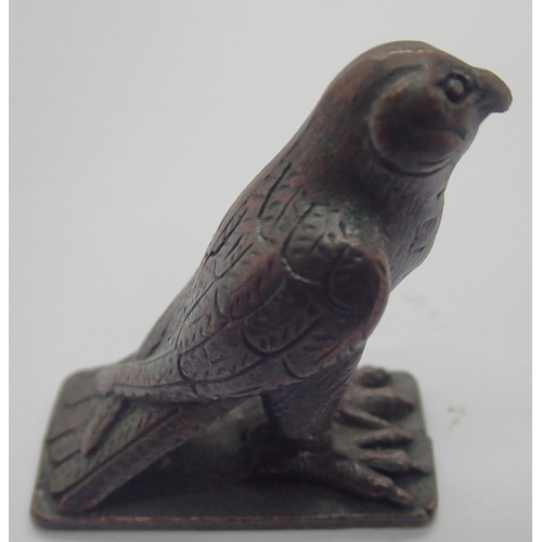 143 - Two small bronze bird figurines, largest H: 35 mm. P&P Group 1 (£14+VAT for the first lot and £1+VAT... 