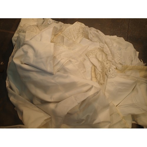 1251 - A box of mixed cream coloured linens. Not available for in-house P&P, contact Paul O'Hea at Mailboxe... 