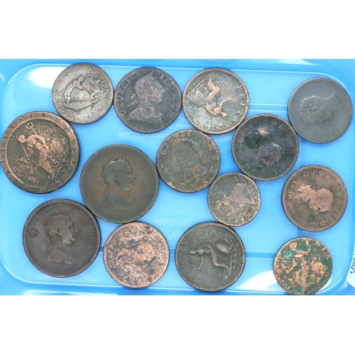 3011 - Copper coinage of George III including an Irish example, mixed denominations. P&P Group 1 (£14+VAT f... 