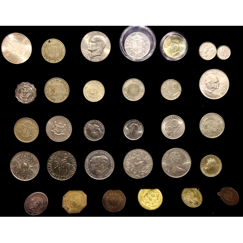 3048 - Aluminium coin collectors storage case, contains trays of British and world coins from 19th and 20th... 