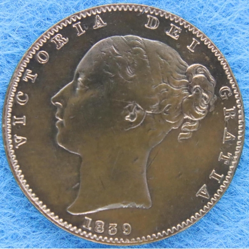 3064 - 1839 copper farthing of Queen Victoria; Isle of Man issue. P&P Group 1 (£14+VAT for the first lot an... 