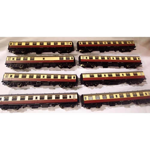 2064 - Eight Bachmann Crimson/Cream OO coaches, all fitted modified couplings (one coach faded), some fitte... 