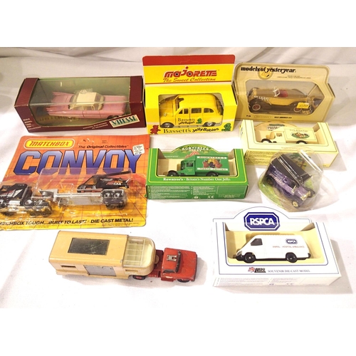 2072 - Collection of model cars, assorted makes. P&P Group 2 (£18+VAT for the first lot and £3+VAT for subs... 