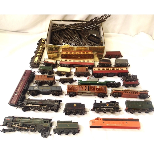 2096 - Triang OO scale Britannia Princess Elizabeth, Jinty and 08 Diesel and assorted wagons and coaches, t... 