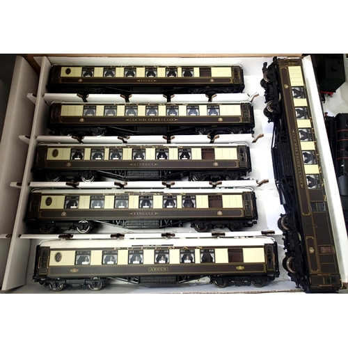 2108 - Six Hornby Pullman coaches with lights, Car 65, Argus, Fingall, Minerva, Mobe, Car 34, in very good ... 