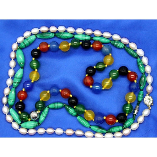 58 - Three necklaces including a pearl and hardstone example. P&P Group 1 (£14+VAT for the first lot and ... 