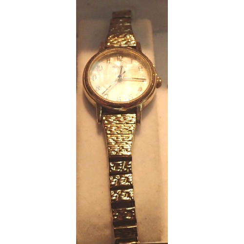 1076 - Ladies Sekonda cocktail wristwatch. P&P Group 1 (£14+VAT for the first lot and £1+VAT for subsequent... 