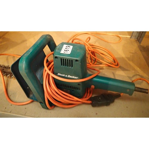 1619 - Black & Decker AHS45-16 electric hedge trimmer. Not available for in-house P&P, contact Paul O'Hea a... 