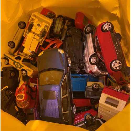 1062 - Selection of play worn diecast vehicles. Not available for in-house P&P, contact Paul O'Hea at Mailb... 