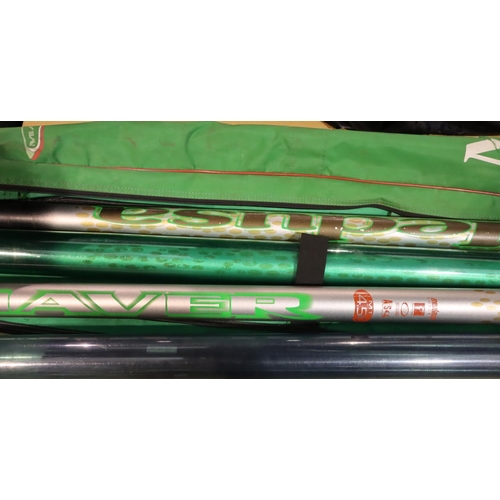 3067 - Maver Medusa 16 metre pole in good condition, no breaks/repairs, four tops and one cup kit. Not avai... 