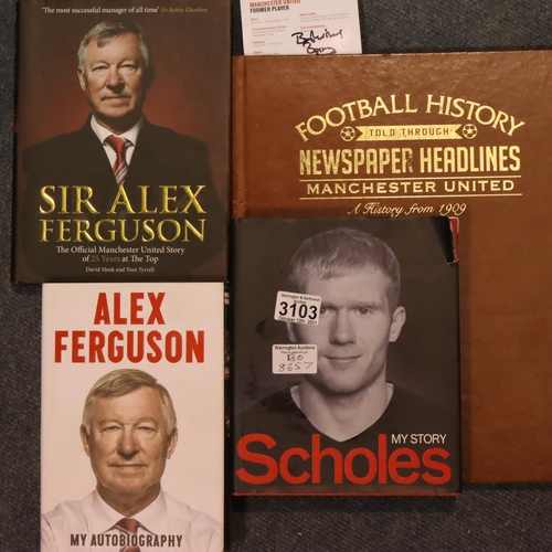 3103 - Manchester United: pen signed info card of Alex Stepney, and four MUFC related books. P&P Group 3 (£... 