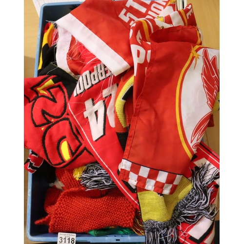 3118 - Liverpool Football Club branded promotional items including scarves. P&P Group 3 (£25+VAT for the fi... 