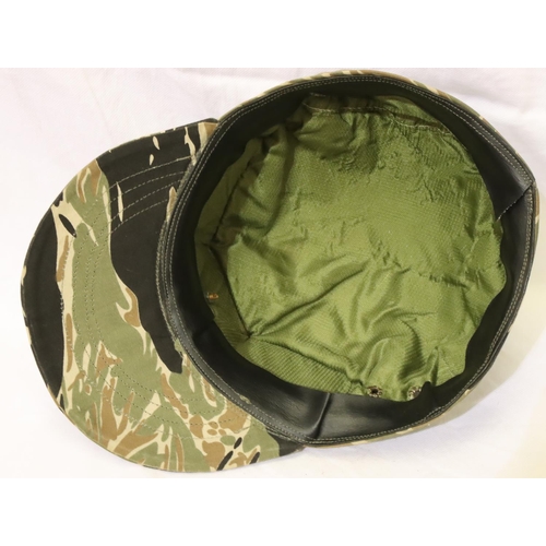 3138 - Vietnam War period USMC tiger camouflage cap. P&P Group 2 (£18+VAT for the first lot and £3+VAT for ... 